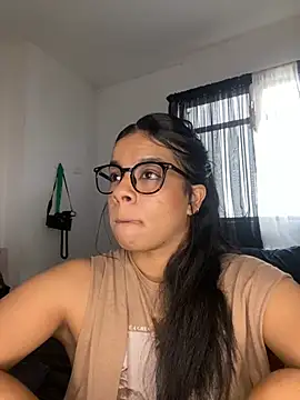 trianawhite's cam snapshot