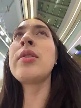 Holly_Play live sex cam