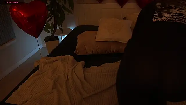 IceDanielles's cam snapshot