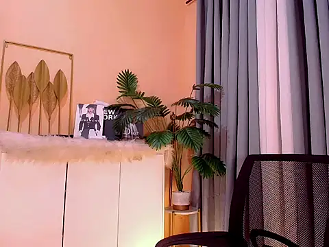 HOTkendraCumXxx's cam snapshot