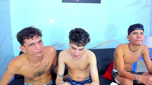 Alex_jeins_at live sex cam