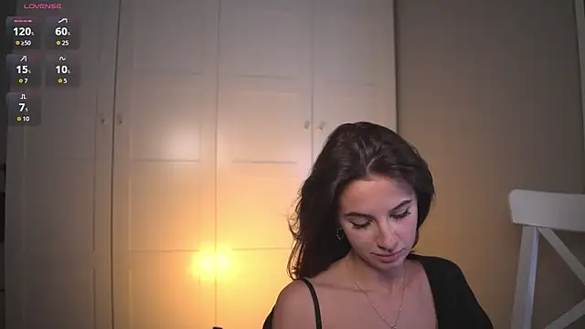 -JuicyMolly-'s cam snapshot