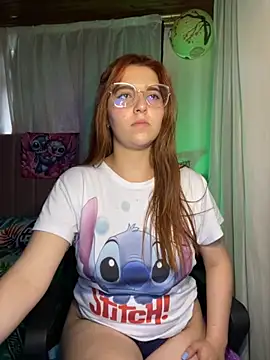 CoraVibes's cam snapshot