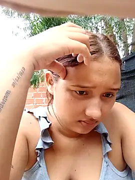 young_dairy01's cam snapshot