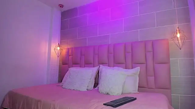 Naomi-Thompson's cam snapshot