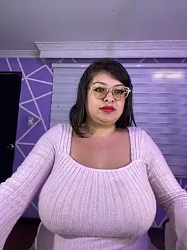 MiiaaJoness's cam snapshot