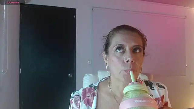 channelsmith_55's cam snapshot