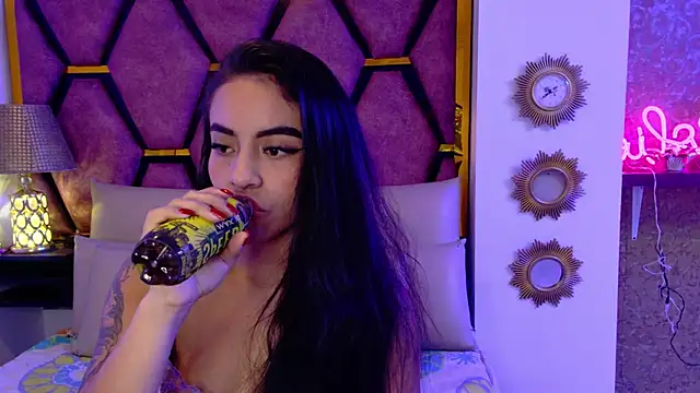 Leslie_Bussh_'s cam snapshot