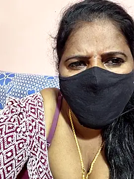 siri_tamiltelugu's cam snapshot