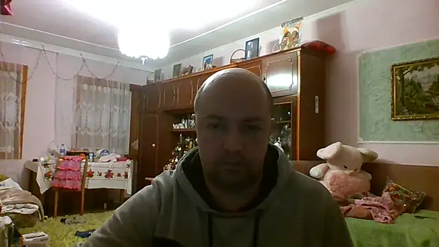 Luceriusbigass's cam snapshot