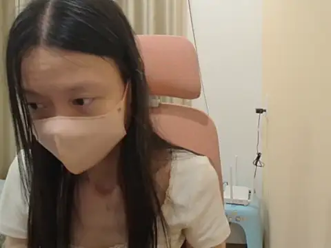 Lil-Cherries's cam snapshot