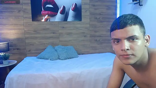 matthewtiger's cam snapshot