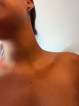 Valeria-escobar live sex cam