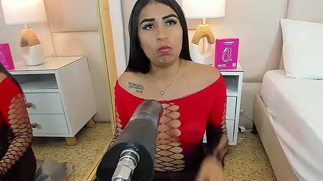 AntoniaRoss_'s cam snapshot