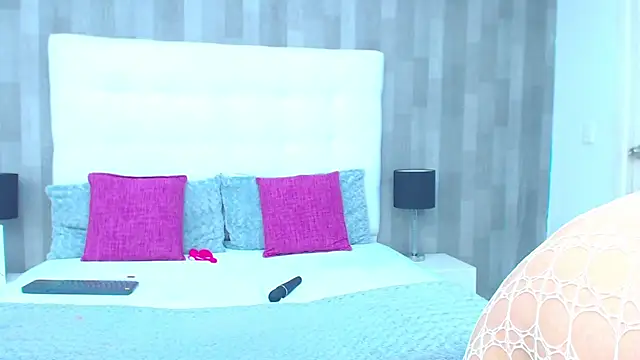 LeahMillerr's cam snapshot