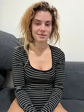 EmiliaCatalina live sex cam