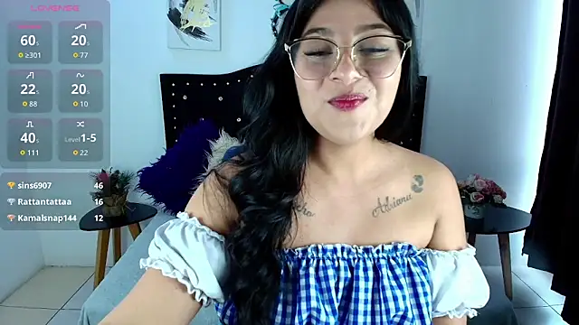 Ariana_F_W's cam snapshot