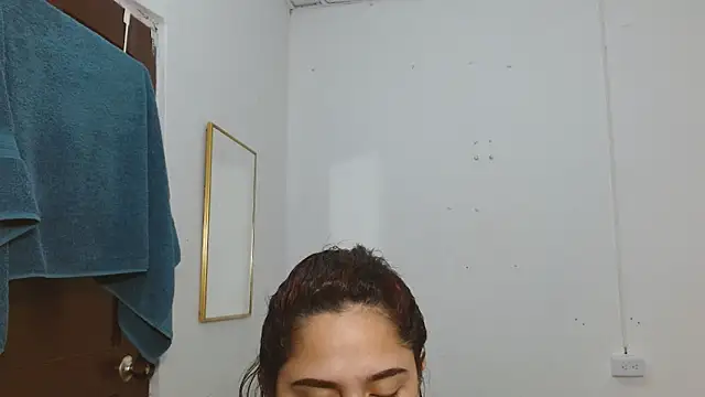 Thalian's cam snapshot