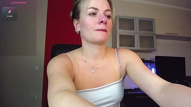 ladysabotage's cam snapshot