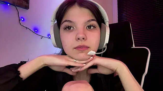 HanaMantanaDell's cam snapshot