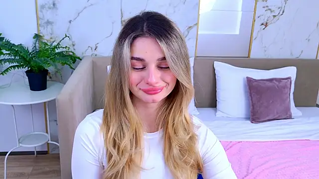 SweetyLicky's cam snapshot