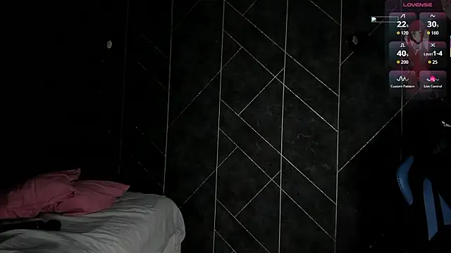 Red_FoxGirl's cam snapshot