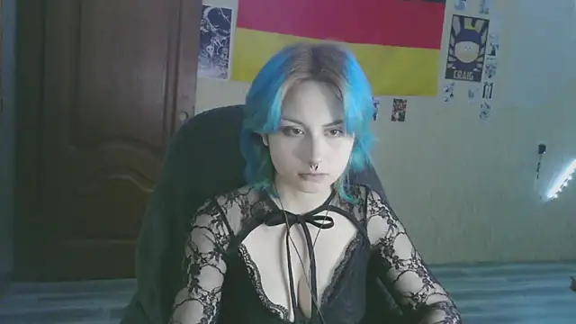 LeisaHopperstad's cam snapshot