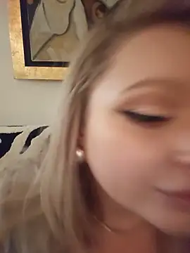 misstitmouseofficial's cam snapshot