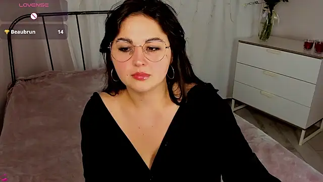 Talla_a live sex cam