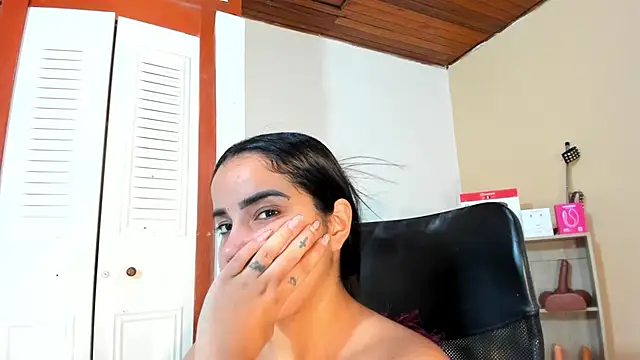 Violetta_0's cam snapshot