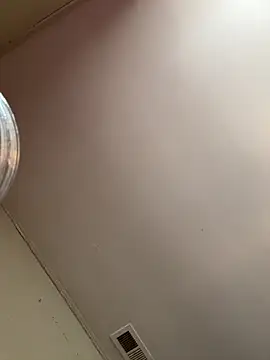 QueenNuttCollector's cam snapshot