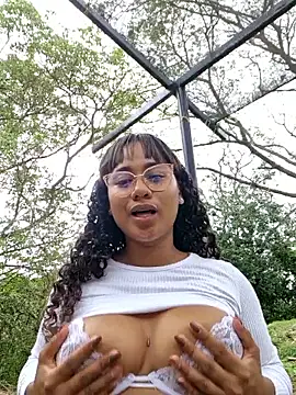 _kimberlly's cam snapshot