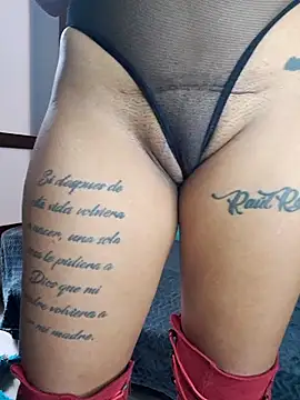 Layla_em's cam snapshot