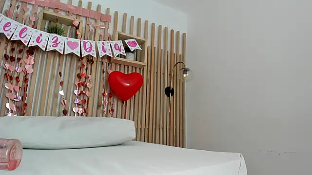 serena_foxx_'s cam snapshot