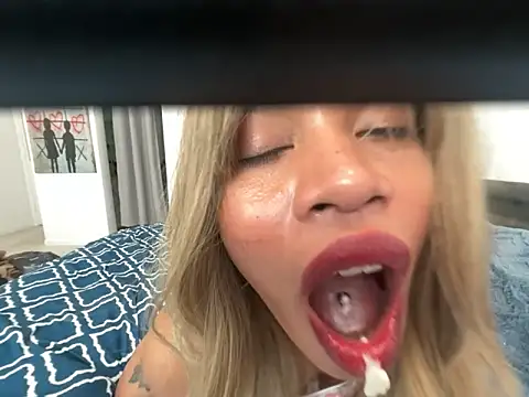 Gigi_Chanel's cam snapshot