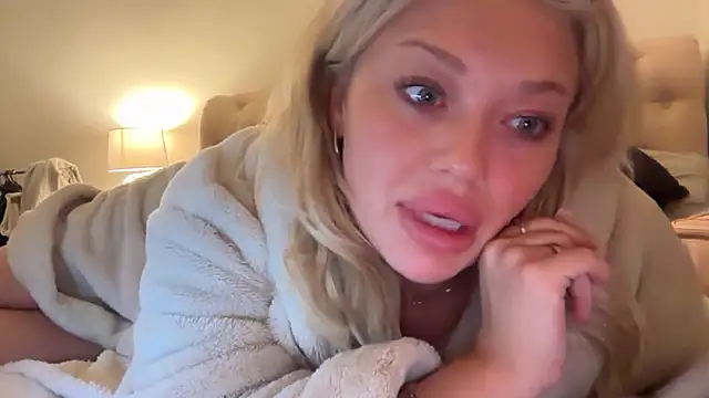 blissdimicco's cam snapshot