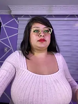 MiiaaJoness's cam snapshot