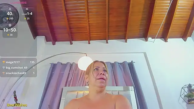 milfhorny_69's cam snapshot