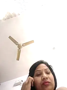 Cute-Janvi20 live sex cam