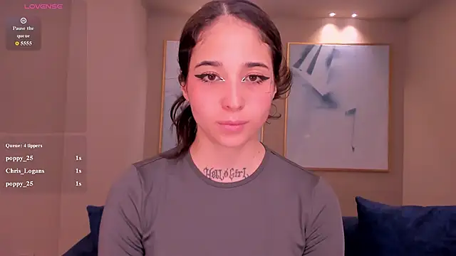 VenusClaire_'s cam snapshot