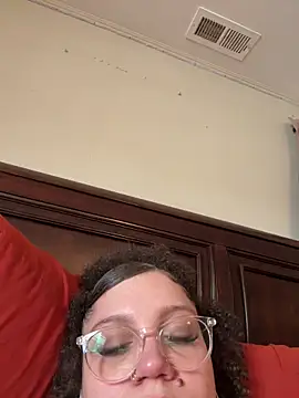 QueenNuttCollector live sex cam