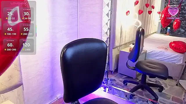 JulieDeep's cam snapshot