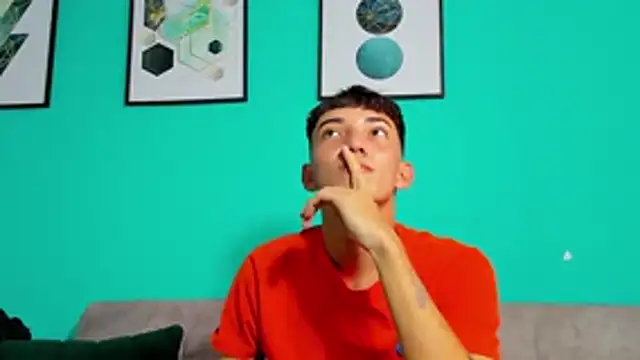 Maikol_Ortiz live sex cam