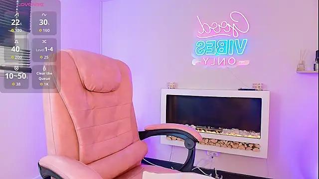 Alice_Vixen's cam snapshot