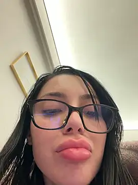 MyaSplash's cam snapshot