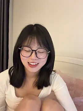 Ella-AAAAA's cam snapshot