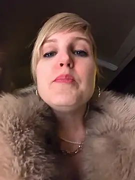 Sexybiene969's cam snapshot