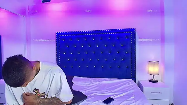 Damian_and_roxanne live sex cam