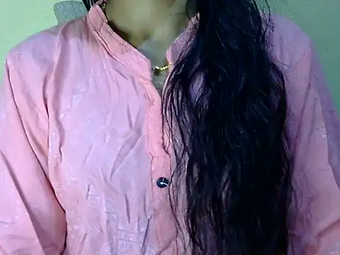 Khushi_v's cam snapshot