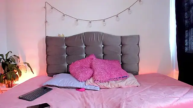 MarieLatex's cam snapshot